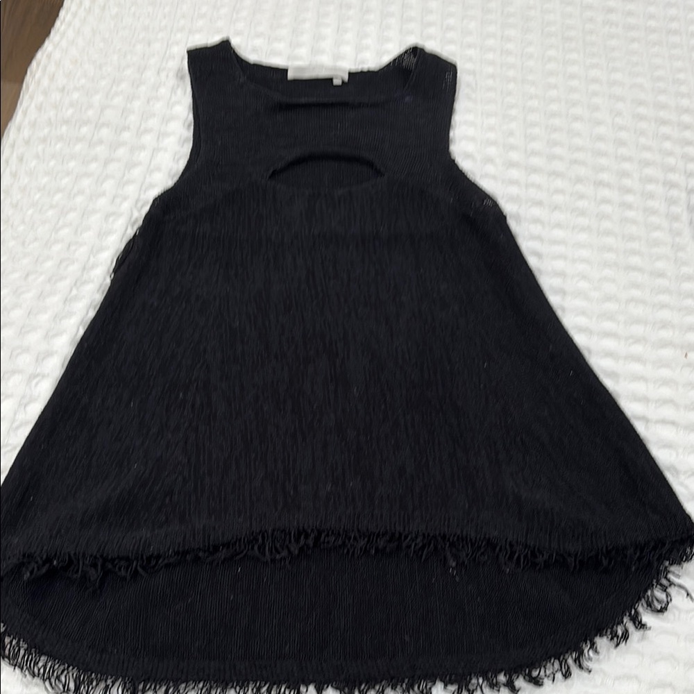 Black Sleeveless Top